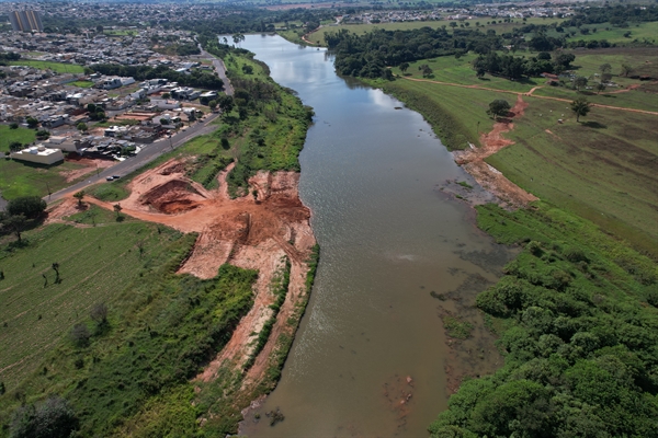 Obras de desassoreamento aumentaram a capacidade de armazenamento de água na Represa Municipal de Votuporanga (Foto: Saev)