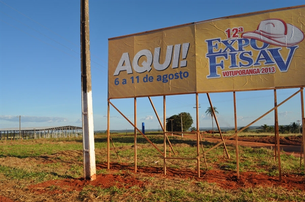 Estrutura da Expô/Fisav já começa a ser montada