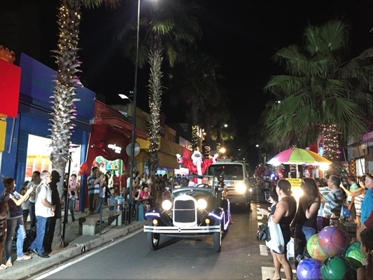 Programação especial de Natal começa com a chegada do Papai Noel no dia 10 e terá diversas atrações de grupos locais (Foto: Comunicativa)