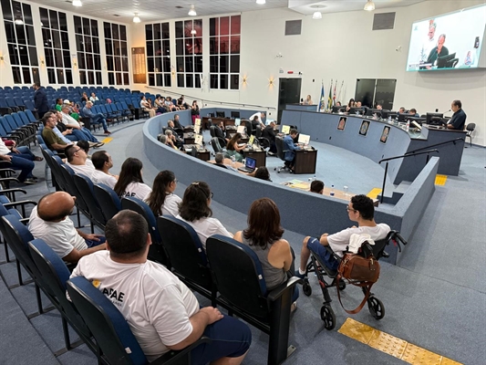Alguns vereadores “mudaram de ideia” e o veto do prefeito foi mantido por nove votos a quatro, na sessão de anteontem (Foto: Câmara Municipal)