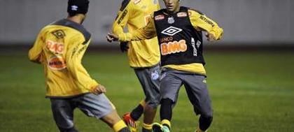 Santos faz primeiro treino para o Mundial