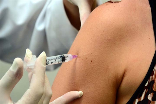 Campanha contra a gripe segue até o dia 10