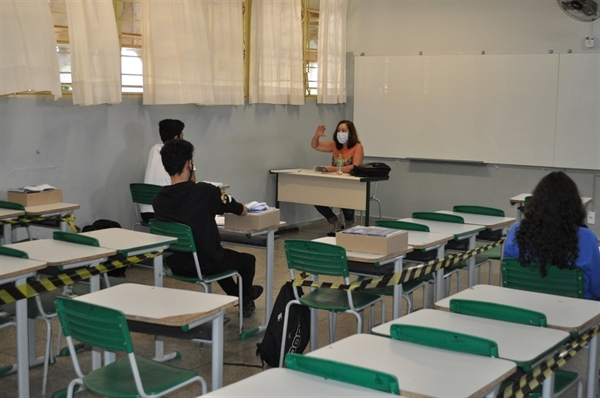 A partir do segundo semestre deste ano, mais alunos da rede estadual em Votuporanga poderão voltar às classes para as aulas presenciais (Foto: A Cidade)