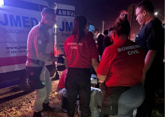 A vítima foi prontamente atendida por uma equipe de ambulância que já estava de plantão no evento e encaminhada ao Hospital do Pozzobon (Foto: Reprodução/Região Noroeste)