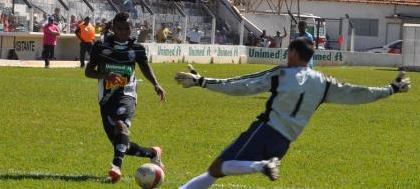 CAV pega o Osasco no "caldeirão" do Plínio Marin