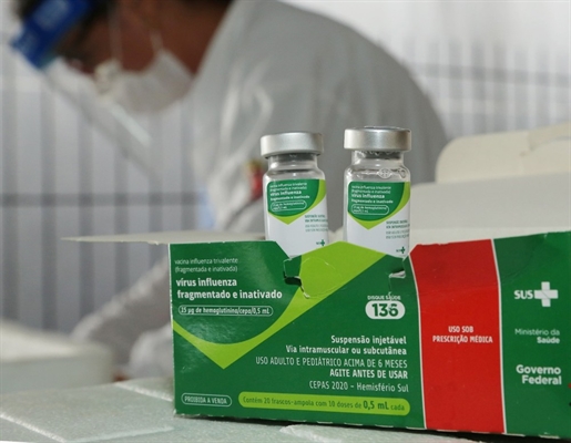 3ª fase da vacinação contra a gripe começa nesta segunda-feira (11) (Foto: Giuliano Gomes/PRPress)
