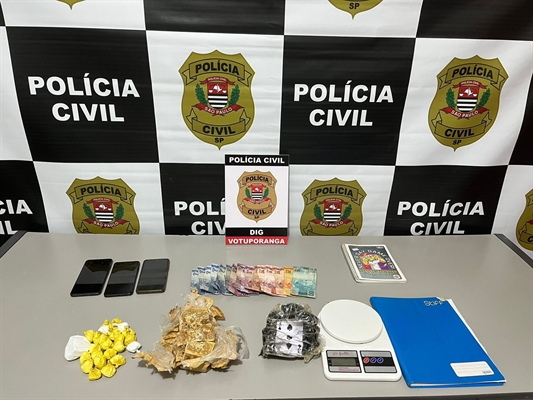 A DIG prendeu uma liderança financeira do PCC em Cardoso e em sua casa foram encontradas drogas e anotações do crime organizado (Foto: Divulgação)