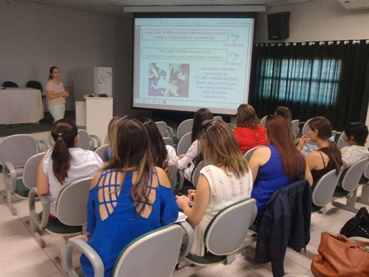 Profissionais da Santa Casa participam  de curso sobre reanimação neonatal 