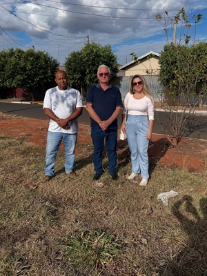 Prefeito Oclair Bento se reúne com equipe técnica e destaca importância dos projetos para a população parisense (Foto: Prefeitura de Votuporanga)