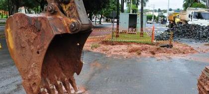 Começam obras anti-enchentes na Antonio Augusto Paes