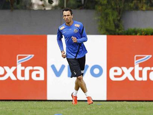 Thiago Ribeiro está confirmado contra o Bahia