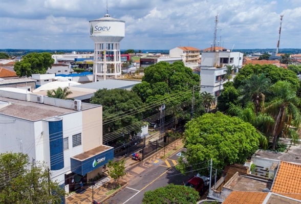 Intervenção programada pode causar baixa pressão nas torneiras e interrupções temporárias de água em diversos bairros da cidade (Foto: Saev)