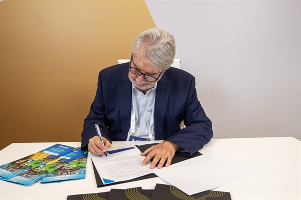 Documento reúne mais de 150 prefeitos e propõe novo modelo de gestão das cidades com foco em sustentabilidade (Foto: Prefeitura de Votuporanga)