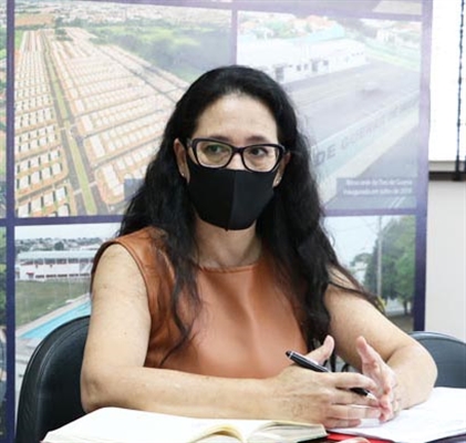 A secretária da Cultura e Turismo, Sílvia Stipp, tenta resolver a questão da Banda Zequinha de Abreu (Foto: Prefeitura de Votuporanga)