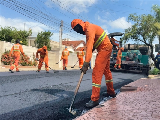 O vereador Vilmar da Farmácia quer a retomada do programa de recapeamento e já indicou algumas vias (Foto: Prefeitura de Votuporanga)
