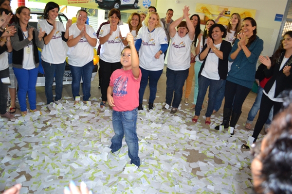 De acordo com a diretora, das 10 crianças novas que serão atendidas