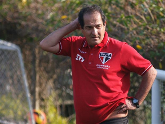 Treinador pode abrir mão de competição por causa de possíveis lesões 