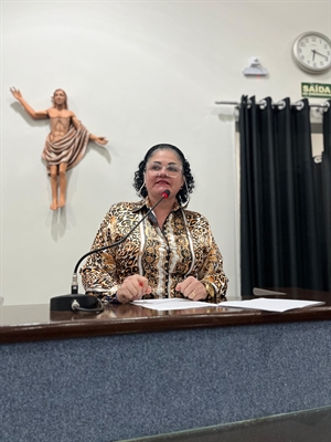  A vereadora Sueli Friósi afirmou que o Cemitério Municipal está sendo alvo de vândalos, ladrões e casais para sexo explícito (Foto: Assessoria)