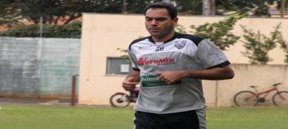 Pitarelli e mais três reforços treinam no CAV