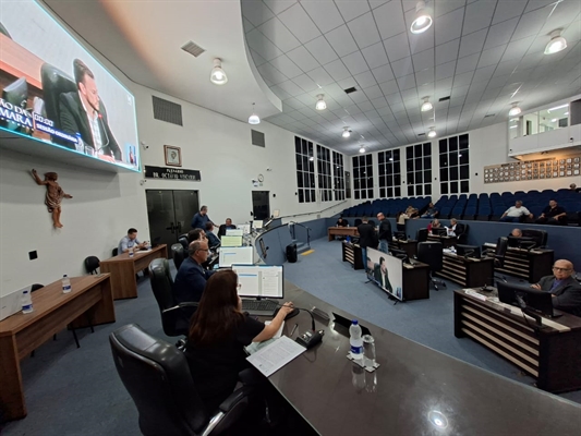 Limpeza de pauta: projetos de lei em votação na Câmara de Votuporanga tratam desde políticas públicas até homenagens (Foto: Assessoria)