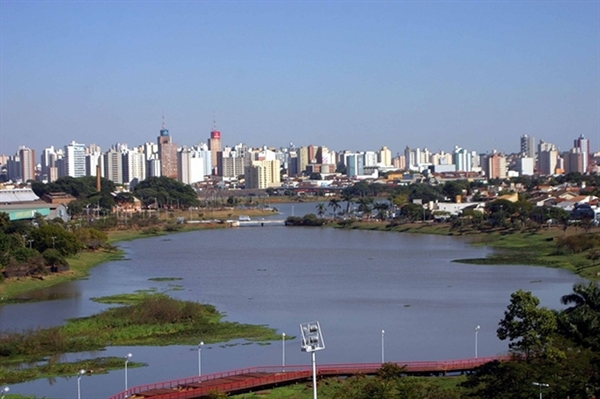 Rio Preto registrou 308 óbitos por Covid-19 a cada cem mil moradores (Foto: Reprodução/G1)