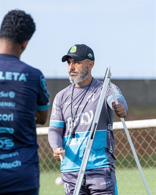 O treinador Rafael Guanaes conversou com a reportagem do jornal A Cidade antes do treino de ontem (Foto: Mirassol)