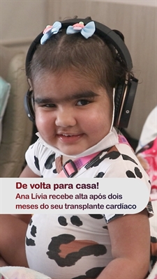 Apenas 5 horas após o hospital incluir Ana Lívia na lista de espera pelo órgão, surgiu a doadora compatível (Foto: Divulgação)