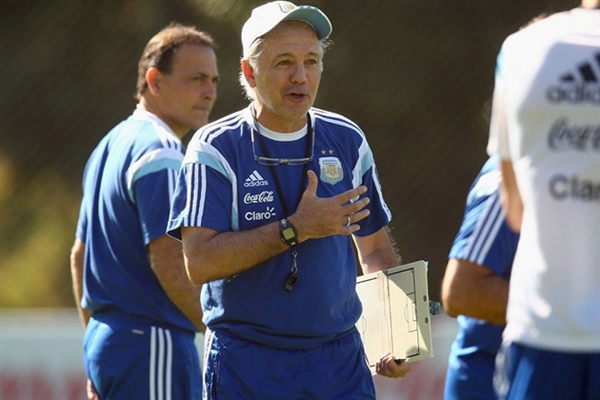 Argentina encara hoje a Suíça no mata-mata 
