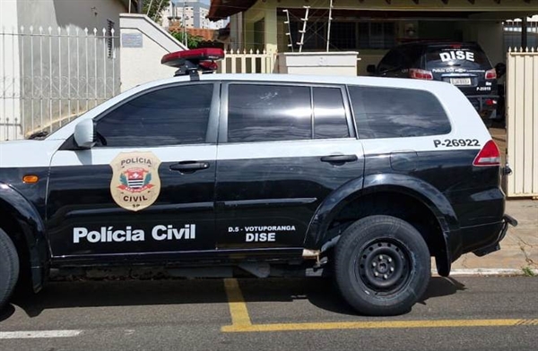 Apreensão inclui maconha, cocaína e balança de precisão; detido foi levado a unidade prisional após autuação em flagrante (Foto: Divulgação)