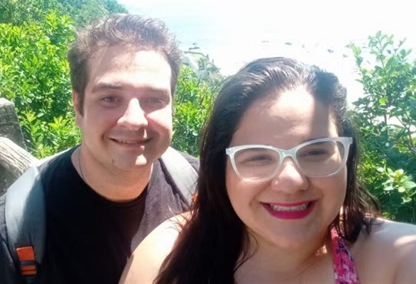 Arianne Risso, de 34 anos, vítima do acidente e seu marido Leonardo Risso que é fernandopolense (Foto: Arquivo pessoal)