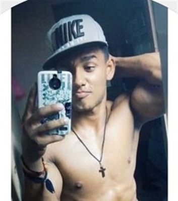 Fabiano de Souza, de 25 anos, morreu após ser atropelado por um veículo ainda não identificado; motorista fugiu sem prestar socorro (Foto: Redes sociais)
