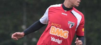 Nova cirurgia atrapalha o retorno de Luis Fabiano