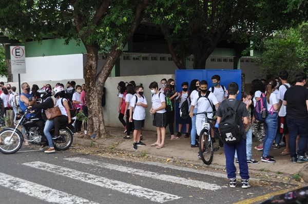 A estimativa da Diretoria Regional de Ensino de Votuporanga é que cerca de 10,8 mil alunos voltaram a frequentar presencialmente as aulas (Foto: A Cidade)