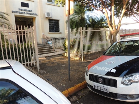  W.M.D.S., de 32 anos, se exaltou dentro do 1º Distrito Policial e acabou preso por dano ao patrimônio público