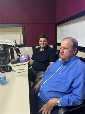 Liberato e Hamiltinho estiveram ontem nos estúdios da Cidade FM para abrir uma nova rodada de entrevistas  (Foto: A Cidade) 