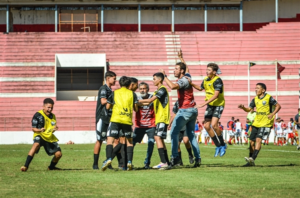 No primeiro jogo da terceira fase, o CAV sub-15 encara o São Paulo em Cotia (Foto: Andrey Queiroz)