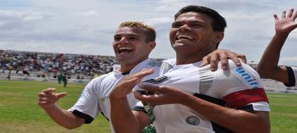 Carlos Henrique e Thauan voltam ao ataque