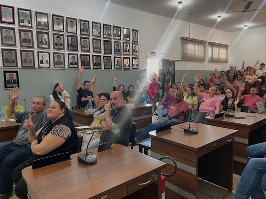 A Câmara Municipal recebeu um grande número de pessoas para a Conferência Municipal de Saúde  (Foto: Prefeitura de Parisi)