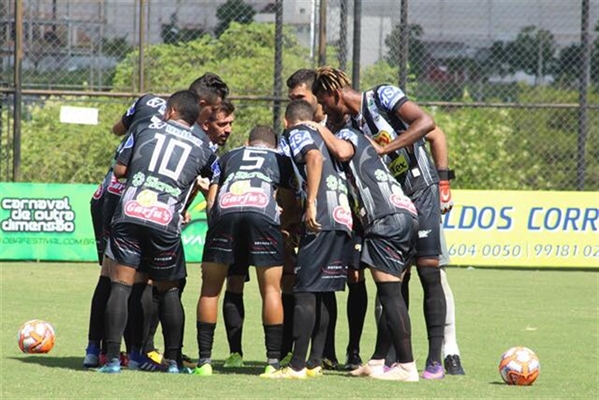 O Clube Atlético Votuporanguense trabalha para formar o elenco que disputará o Campeonato Paulista da Série A2 (Foto: Rafael Bento/CAV)
