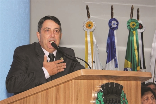 Adilson Segura vai para a reeleição como prefeito de Valentim. O municio tem cinco candidatos (Foto: 