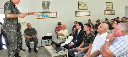 General comandante visita Tiro de Guerra