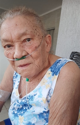 Claudemira Canuto de Matos, conhecida "De", 80 anos