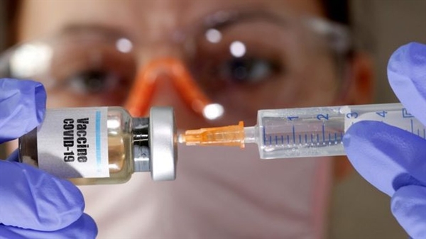Quem mora em Votuporanga e região pode se voluntariar para os estudos clínicos da vacina americana Johnson & Johnson  (Reuters via BBC)