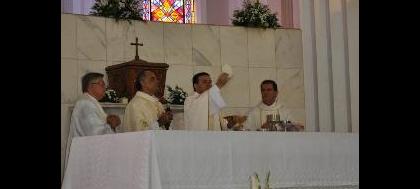Bispo diz que facilitará na criação da diocese