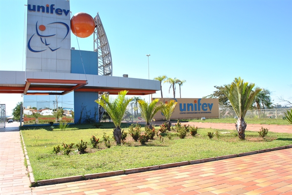 O processo seletivo será dividido em três etapas (Foto: Unifev)