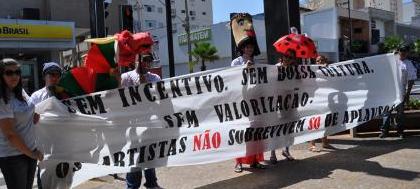 Artistas protestam por falta de incentivos 