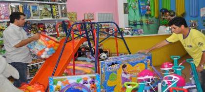 Comerciantes apostam em boas vendas