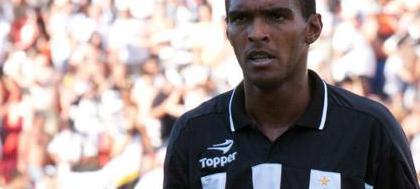 Presidente do Verdão descarta contratar Richarlyson