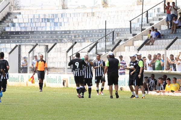 Votuporanguense e Linense ficam no empate 