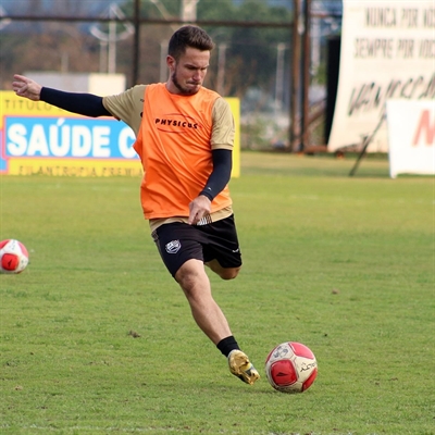 Meia Bady em treino do CAV (Rafa Bento/CAV)